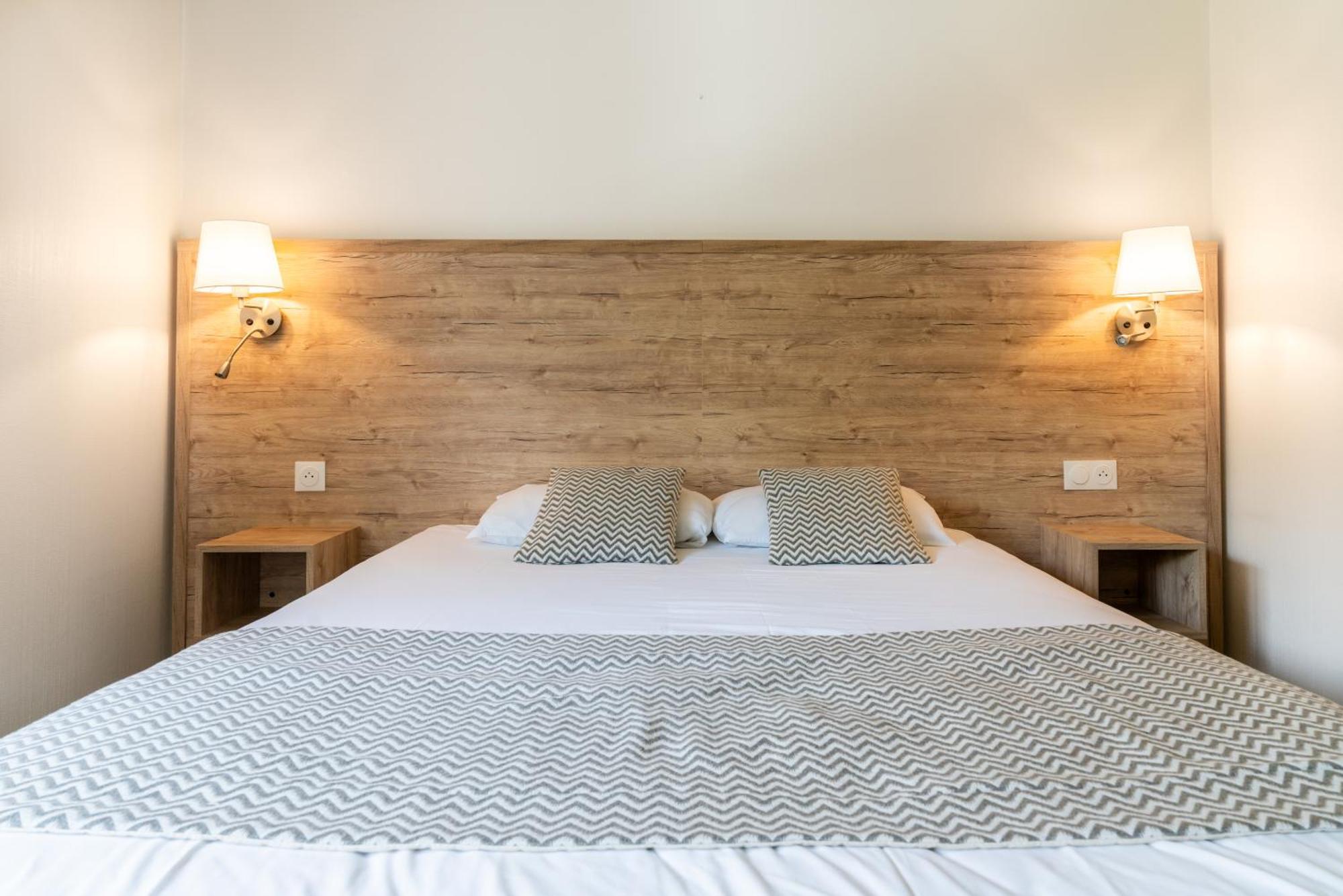 Hotel Abor Saint-Pierre-du-Mont  Buitenkant foto