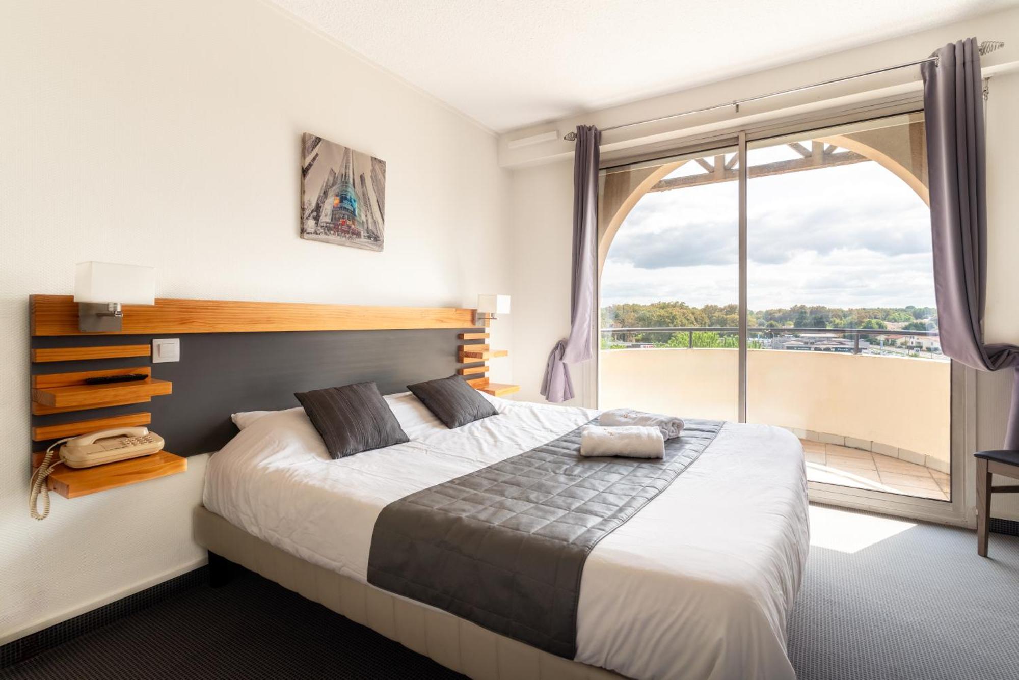 Hotel Abor Saint-Pierre-du-Mont  Buitenkant foto