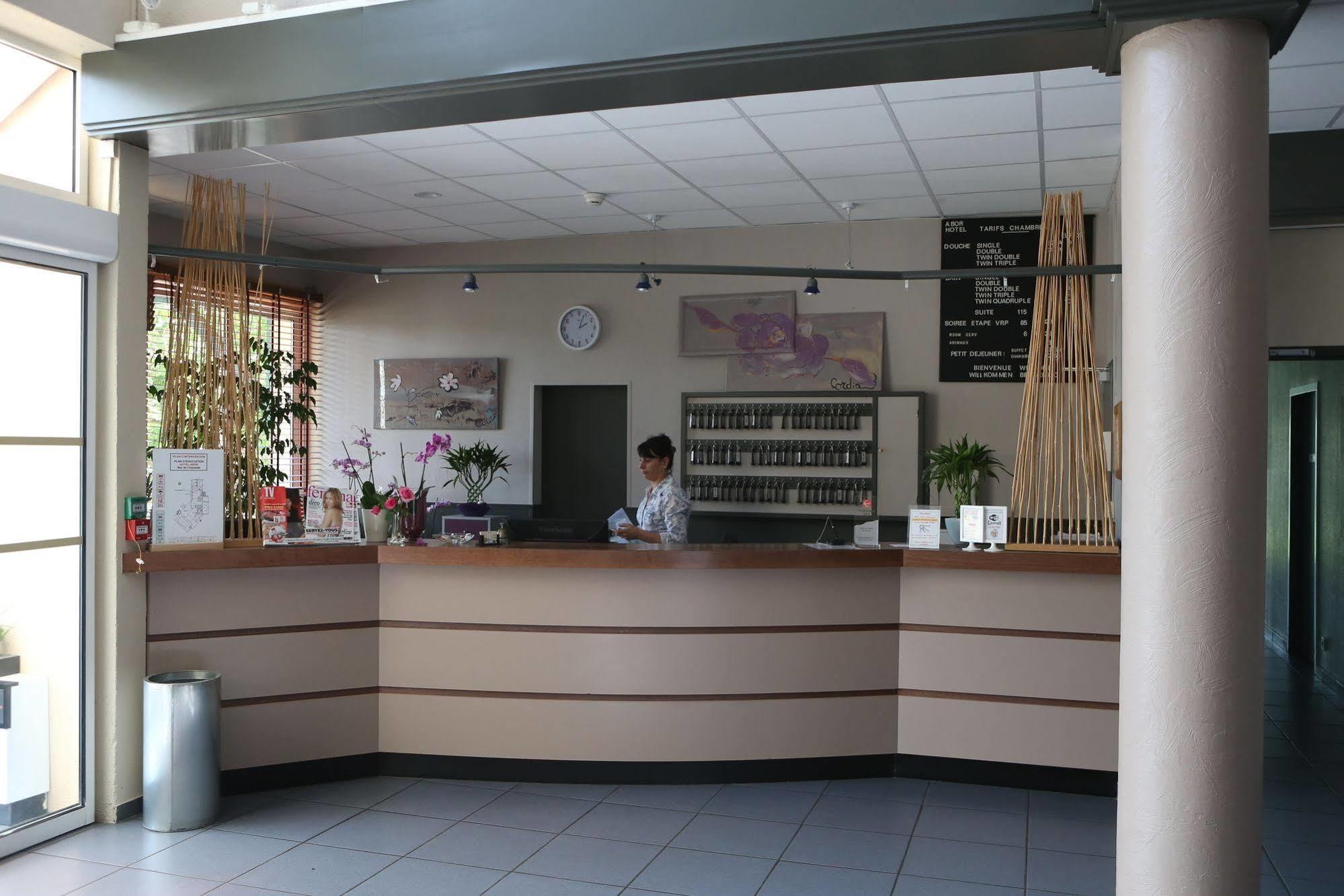 Hotel Abor Saint-Pierre-du-Mont  Buitenkant foto